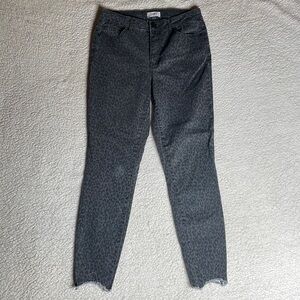 Jolt Animal, print, stretch, denim, jeans, raw ham Size 27 cheetah print